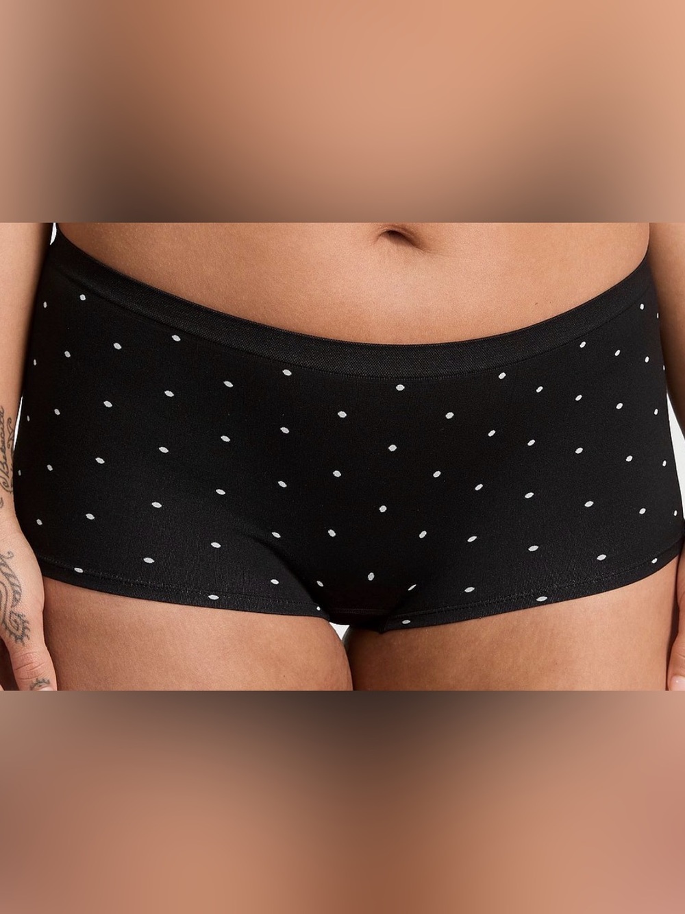 Women’s Black Polka Dot Seamless Boyshorts